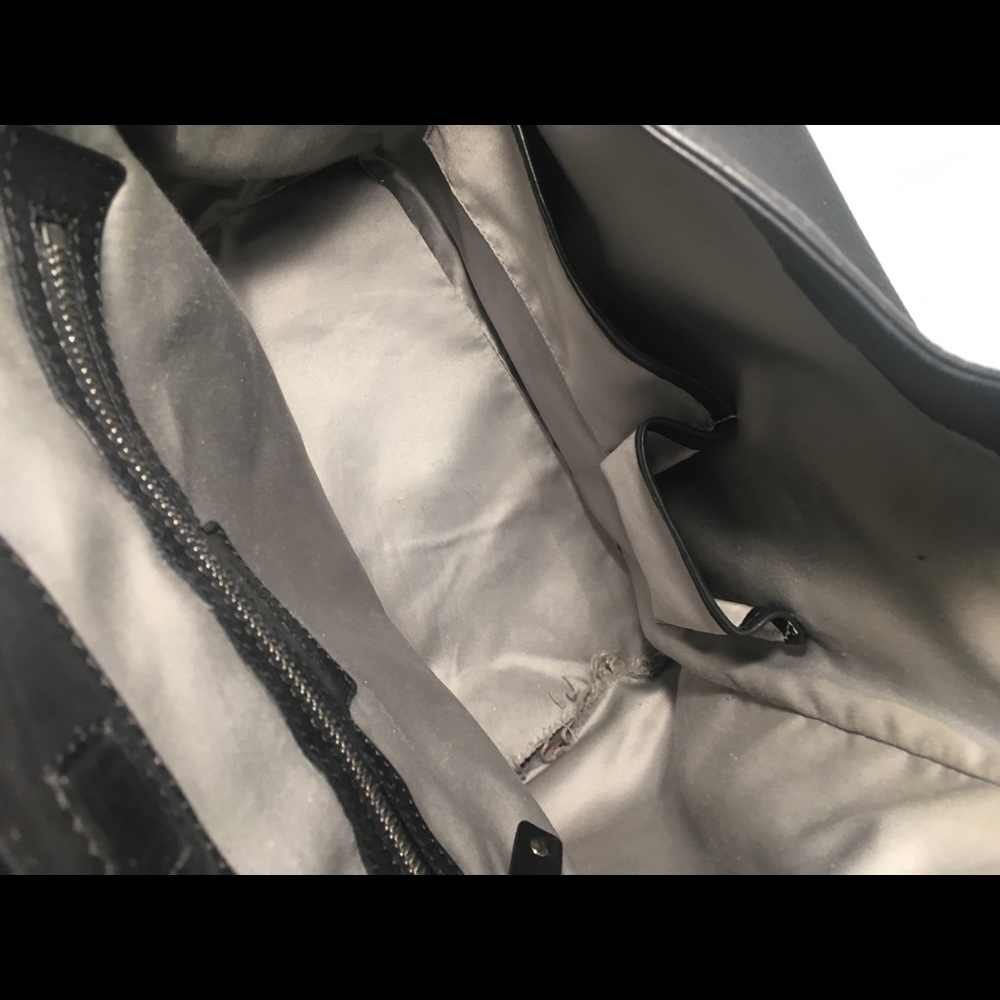 Authentic Michael Kors Shoulder Bag! - image 8